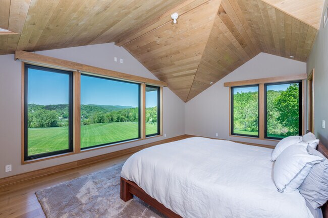 Foto del edificio - 1 Glenn Brook Farm Rd