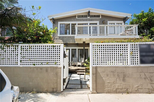 Building Photo - 17 Hurricane St