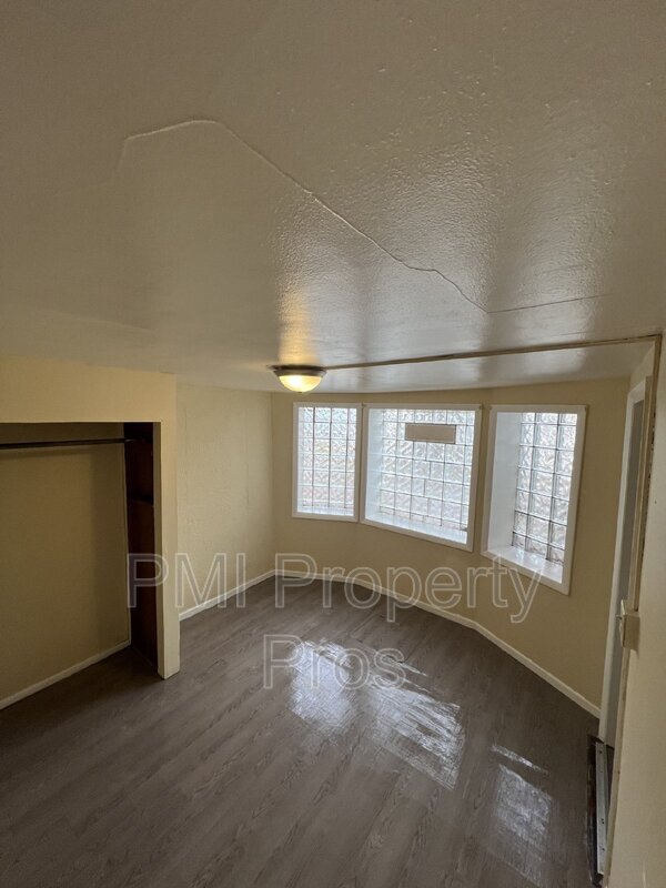Foto principal - 2215 S 19th St