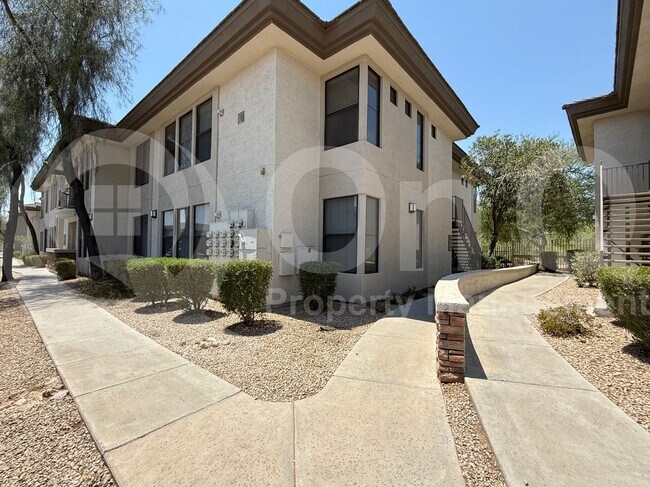 Foto del edificio - 6900 E Princess Dr
