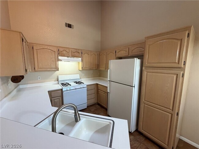 Foto del edificio - 3320 S Fort Apache Rd