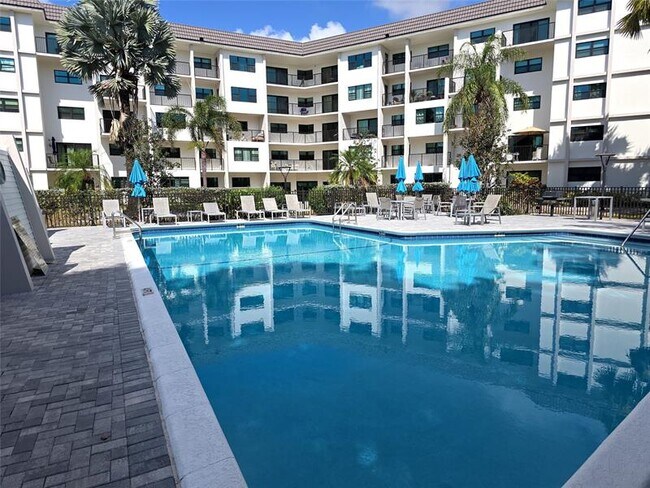 Foto del edificio - 1000 River Reach Dr