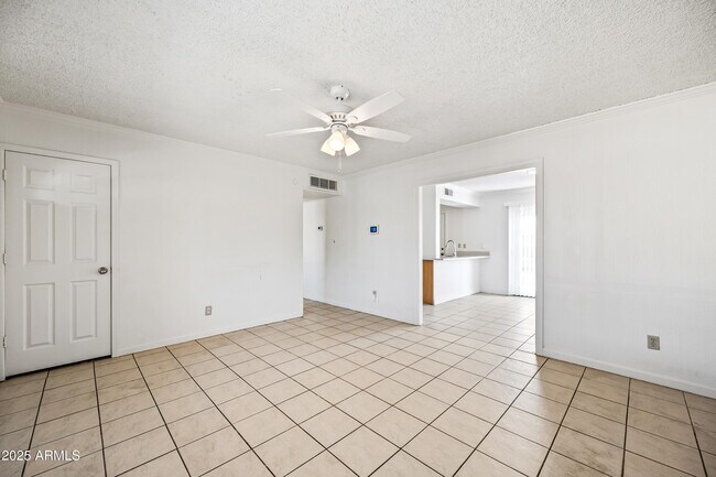 Foto del edificio - 2208 N 47th Ln