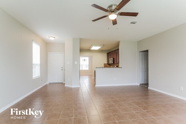 Building Photo - 5310 Espuela Ln