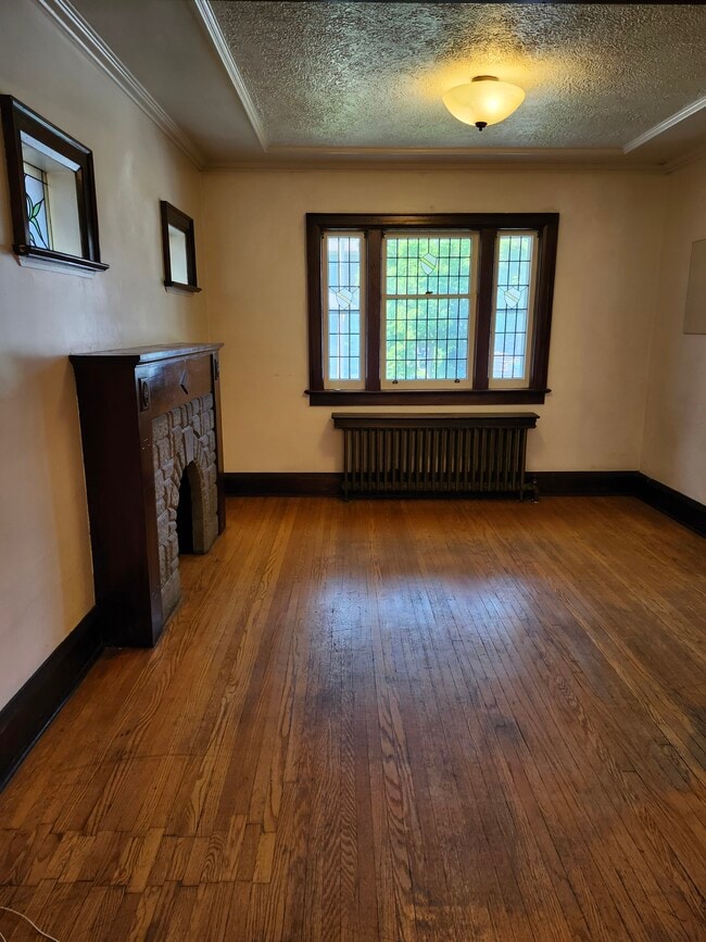 Photo du bâtiment - 185 Westwood Av