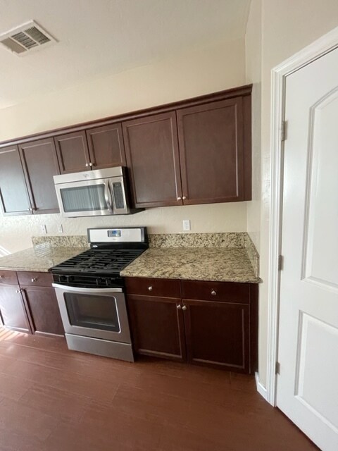 Foto del edificio - 2859 S Oakhurst Ct