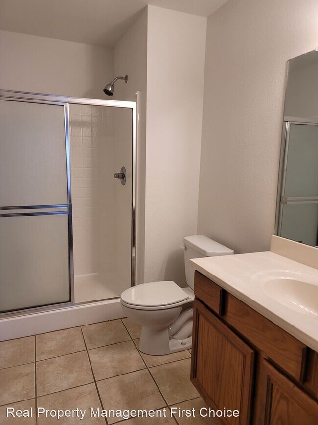 Foto del edificio - 3 br, 2 bath House - 2500 Dora Road Side A