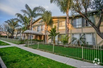 Primary Photo - 6736 Cleon Ave