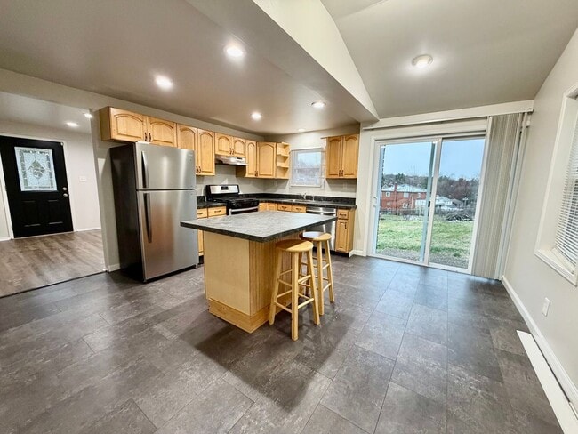 Foto del edificio - 2307 Monroeville Rd