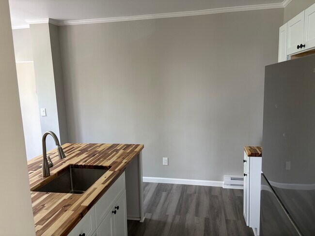 Foto del edificio - 350 S Scott Ave