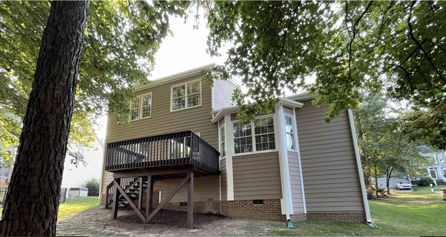 Building Photo - 600 Wakehurst Dr
