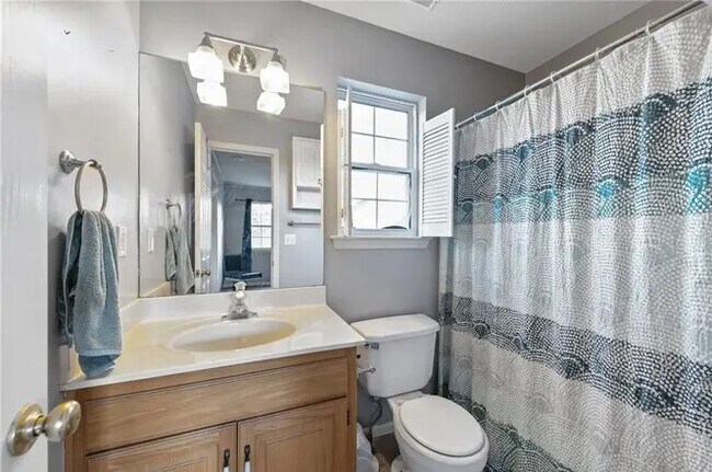 Foto del edificio - 2101 SW Wall St