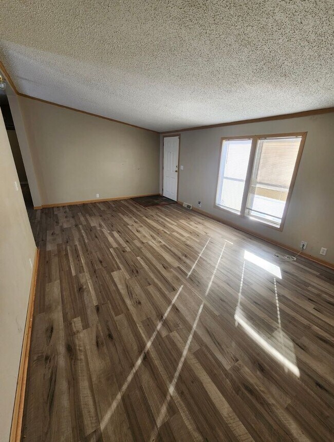 Foto del edificio - 3 Bed 2 Bath