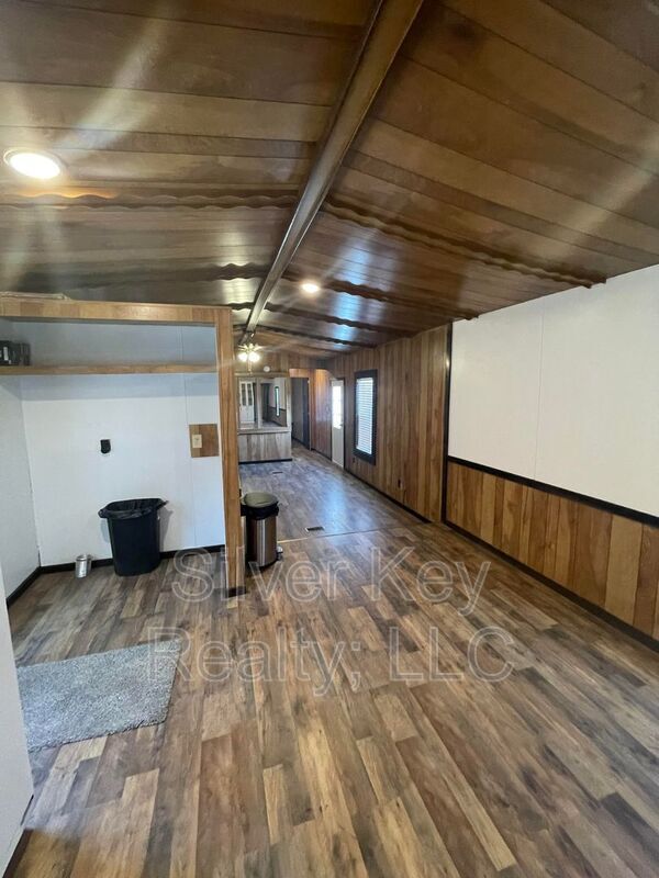 Building Photo - 462 Co Rd 669