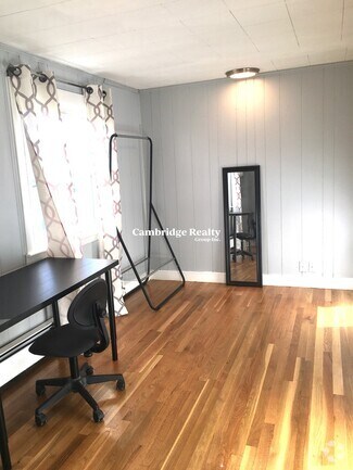 Building Photo - 62 Woods Ave