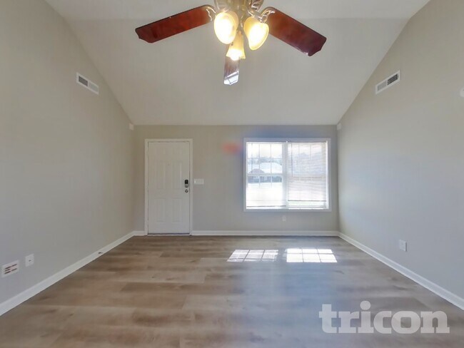 Foto del edificio - 9021 Macbeth Dr