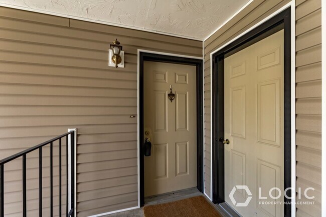 Building Photo - 4629 S Quail Vis Cv