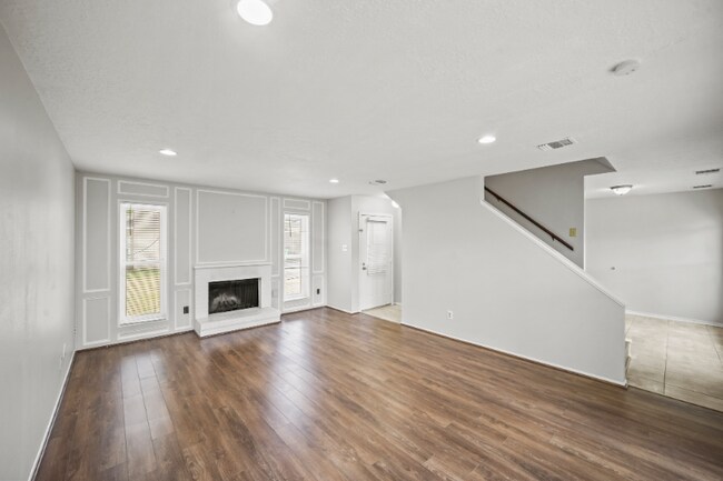 Photo - 10814 Sugar Hill Dr Townhome