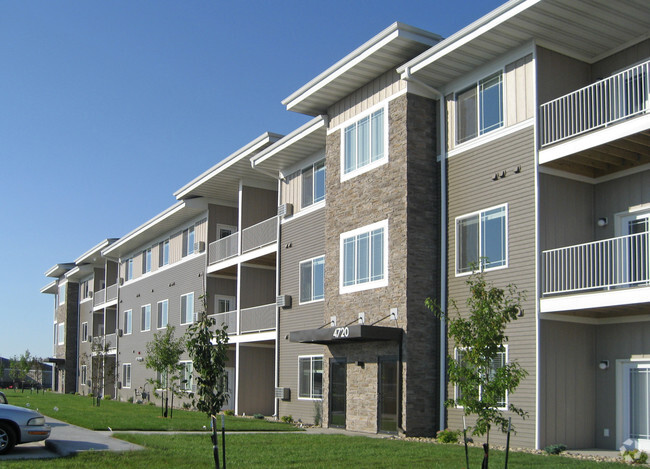 Foto del complejo - Timber Creek Apartment Homes