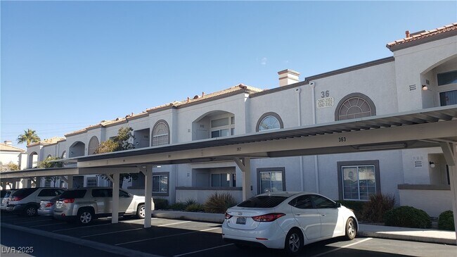 Foto del edificio - 3125 N Buffalo Dr