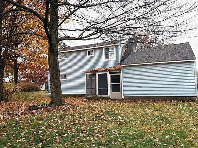 Building Photo - 4 Bedroom Apartment in Burlington VT Avail...