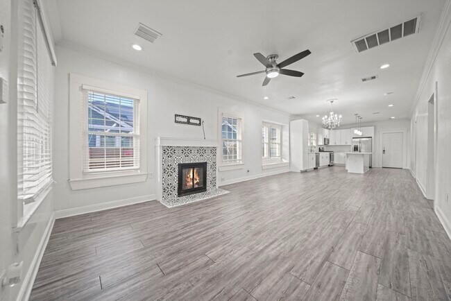 Foto del edificio - 5711 Sherman St