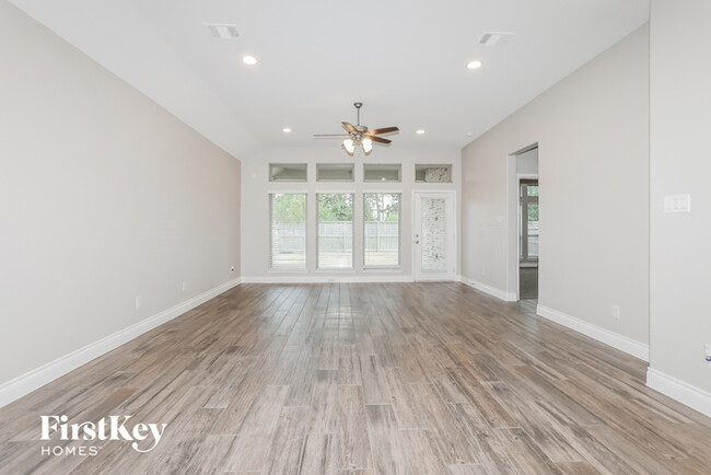 Building Photo - 12030 Pine Sandhill Trail