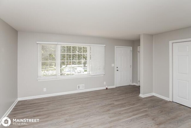 Building Photo - 532 Stonewood Dr, Stone Mountain, GA 30087
