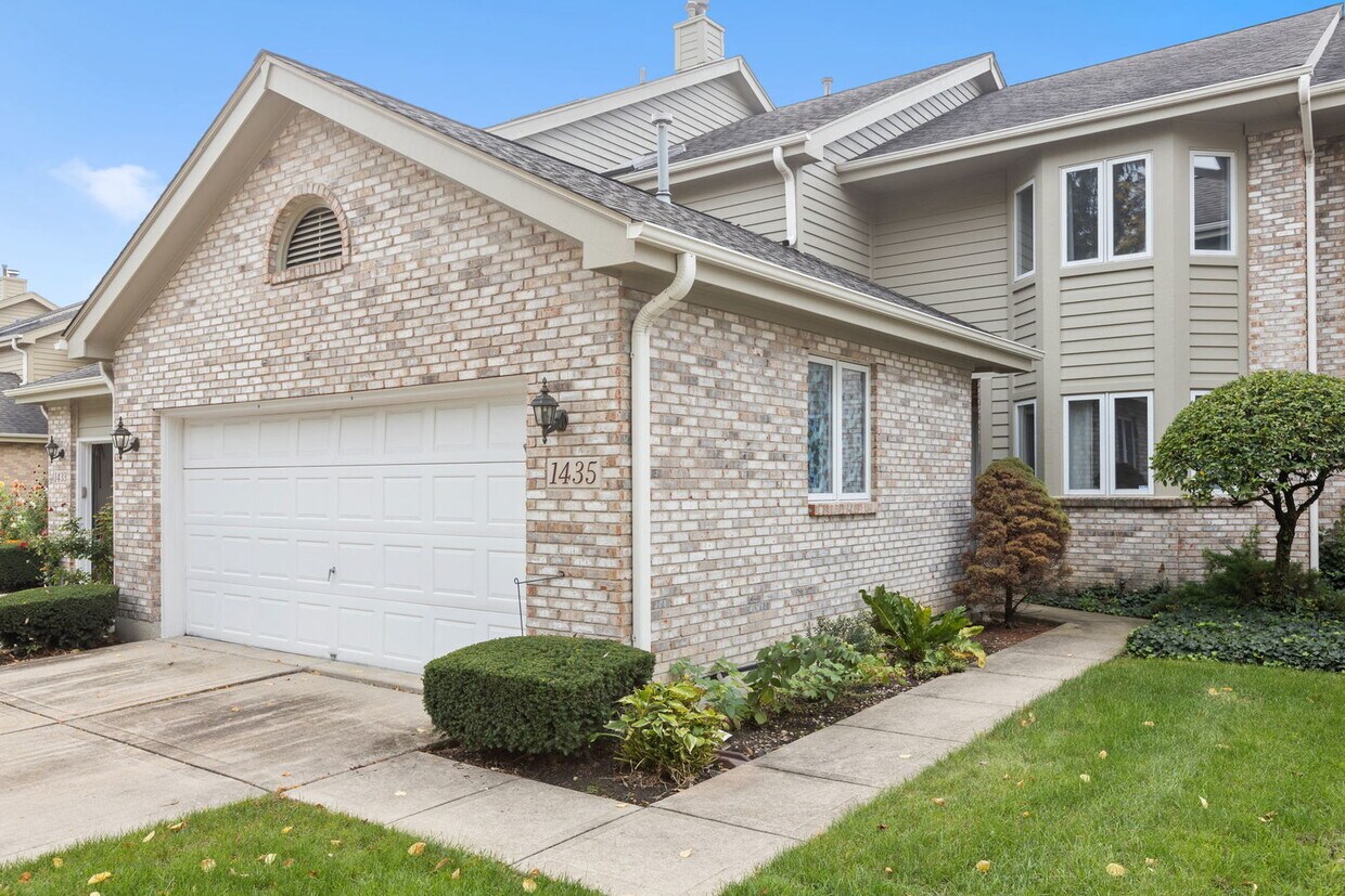Primary Photo - 1435 Coventry Ct