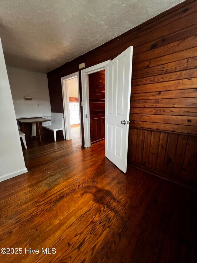 Foto del edificio - 306 N 11th St