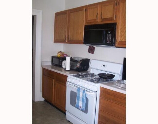 Foto del edificio - STRAIGHT 2216-2218 Broadway St.