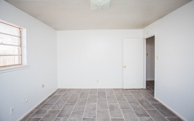 Foto del edificio - 709 W 4th St
