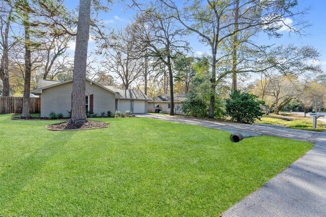 Foto del edificio - 3307 Roaming Woods Ln