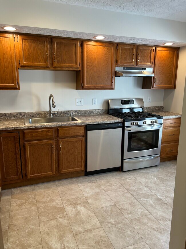 Foto del edificio - 1125 Charles Lee Ct