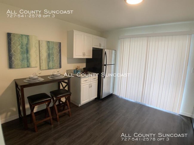 Building Photo - Brand New Luxury Edgemoor Apartments!