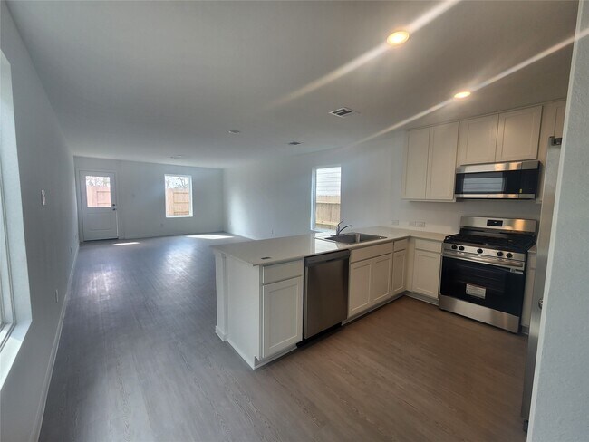 Foto del edificio - 906 Pertuso Ln