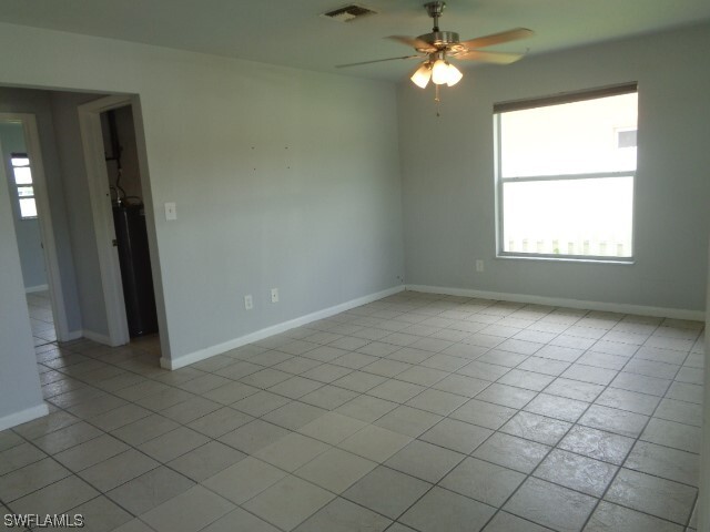 Building Photo - 3921 Del Prado Blvd S