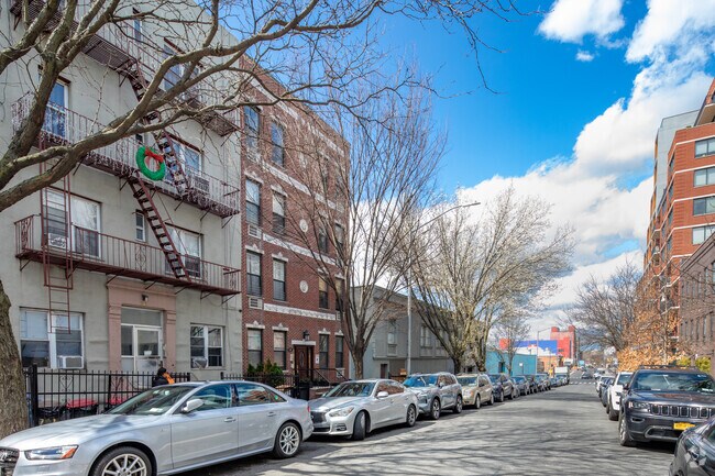 Building Photo - 270 1st St