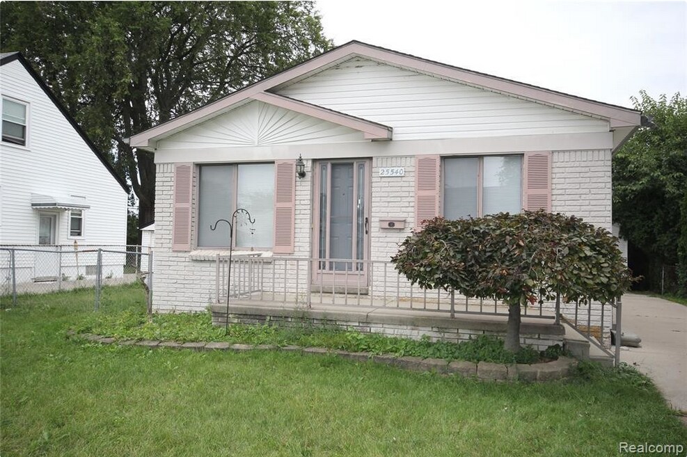 25540 Chalmers St, Roseville, MI 48066 House for Rent in Roseville
