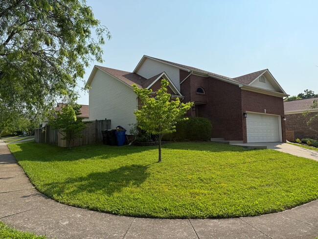 Building Photo - Experience Bright Living in This Stunning 4-Bedroom Home!