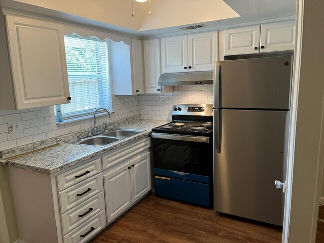 Foto del edificio - 265 NW 32nd St