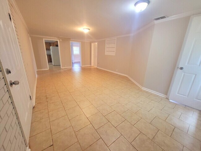 Building Photo - 363 Sowers Rd
