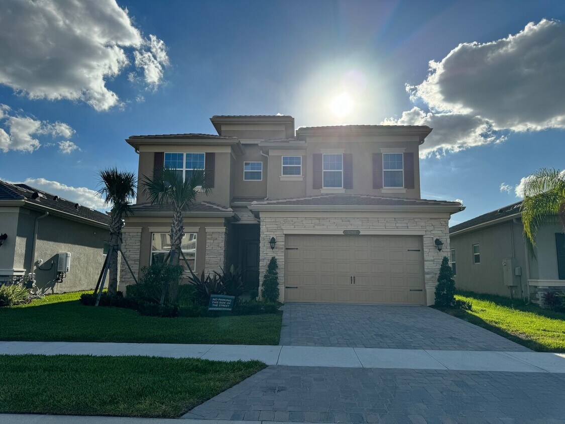 Primary Photo - 32801 Tree Of Life Ave Wesley Chapel, FL 3...