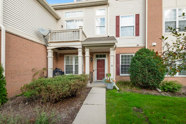 Foto del edificio - 8120 Concord Ln