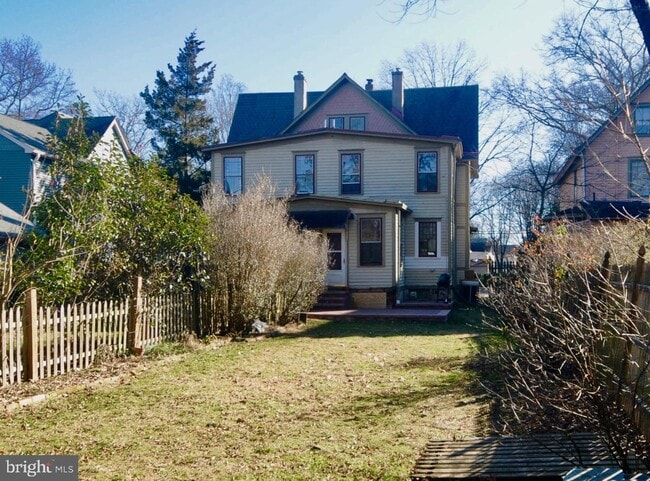 Building Photo - 111 W Euclid Ave