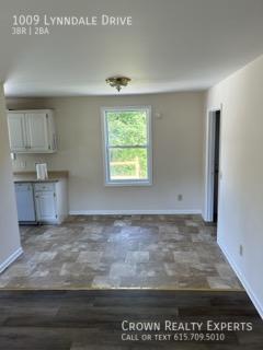 Building Photo - 1009 Lynndale Drive