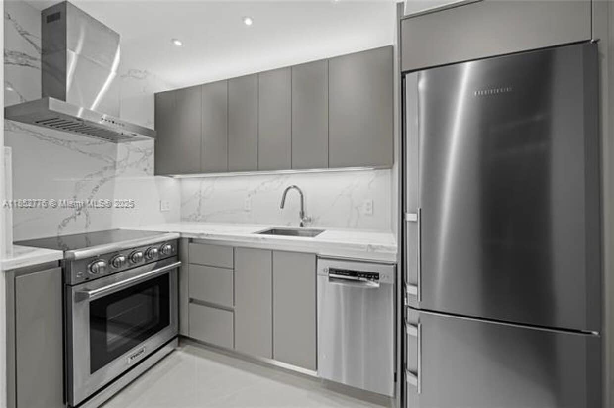 Photo - 999 Brickell Bay Dr unit 904 (A11852776)