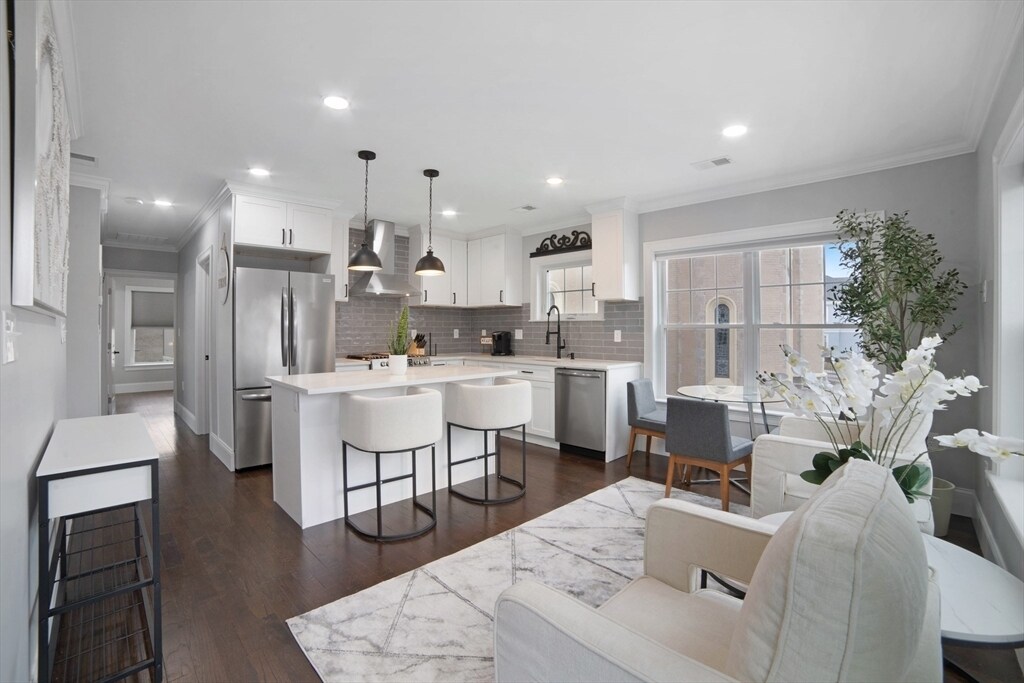 Foto principal - 593 Gallivan Blvd