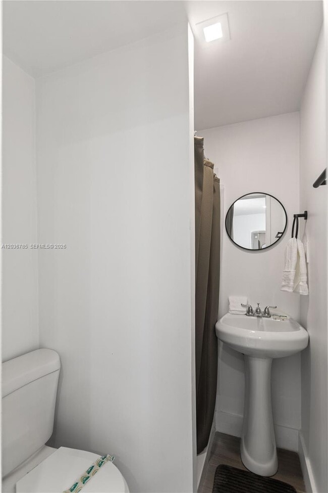 Foto del edificio - 3016 NW 22nd Ct