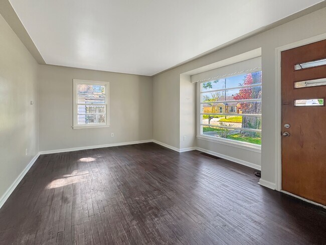 Foto del edificio - 133 Thurston St SW